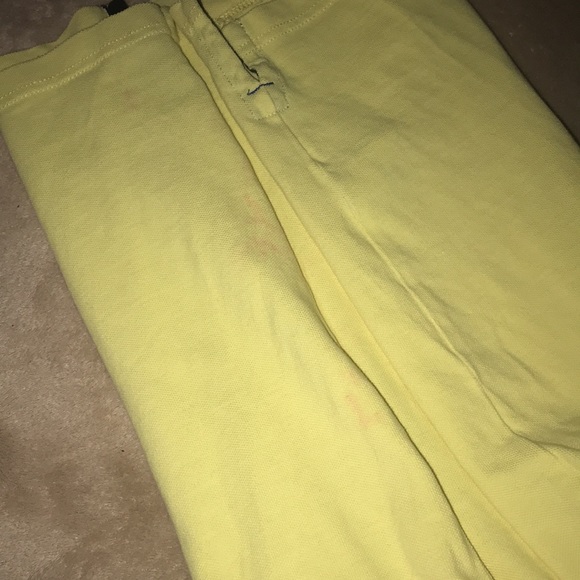 American Eagle Outfitters Large yellow polo - Picture 4 of 5